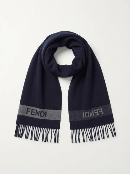 Fendi vuneni šal