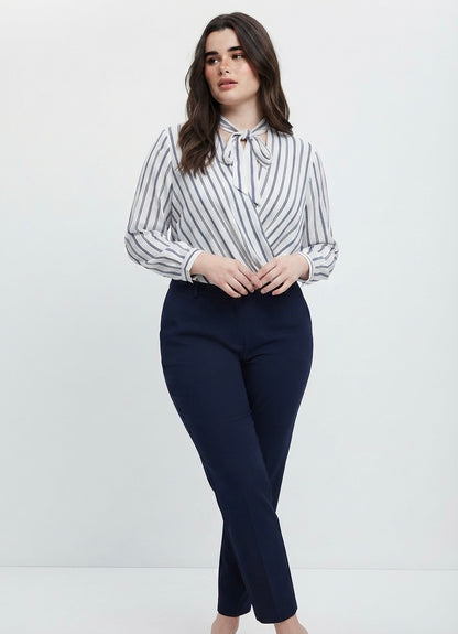 Elegantna prugasta bluza s vezanjem oko vrata | XXL
