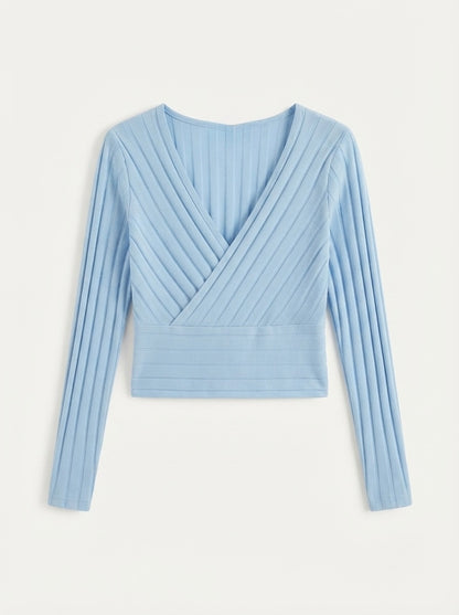 Svjetloplavi crop top s preklopom | M