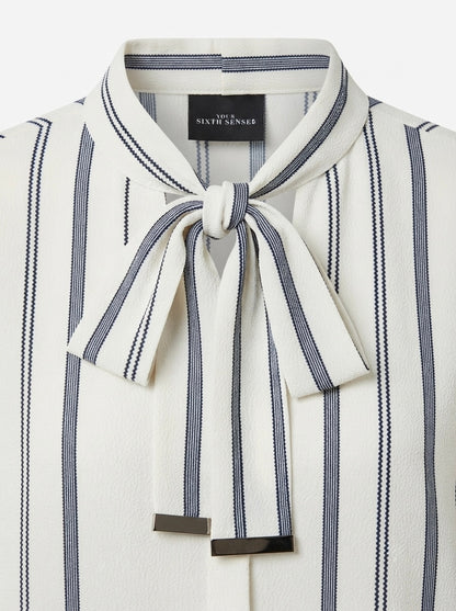 Elegantna prugasta bluza s vezanjem oko vrata | XXL