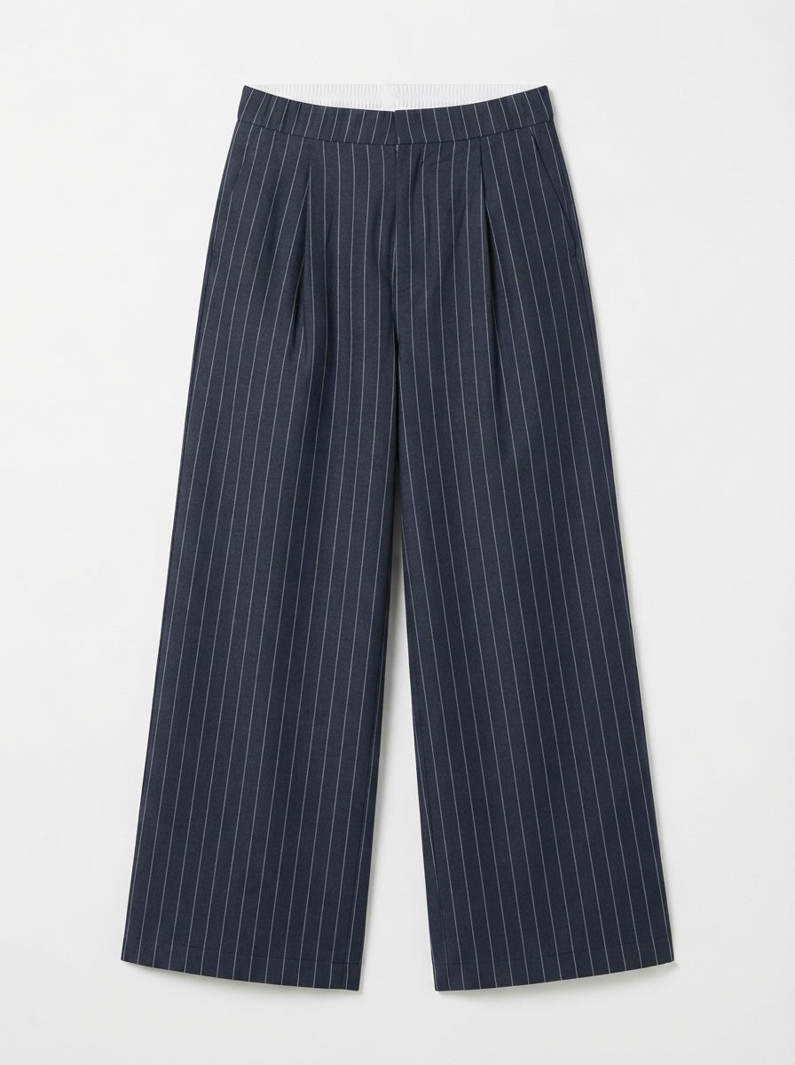 Bershka hlače pinstripe uzorak | M