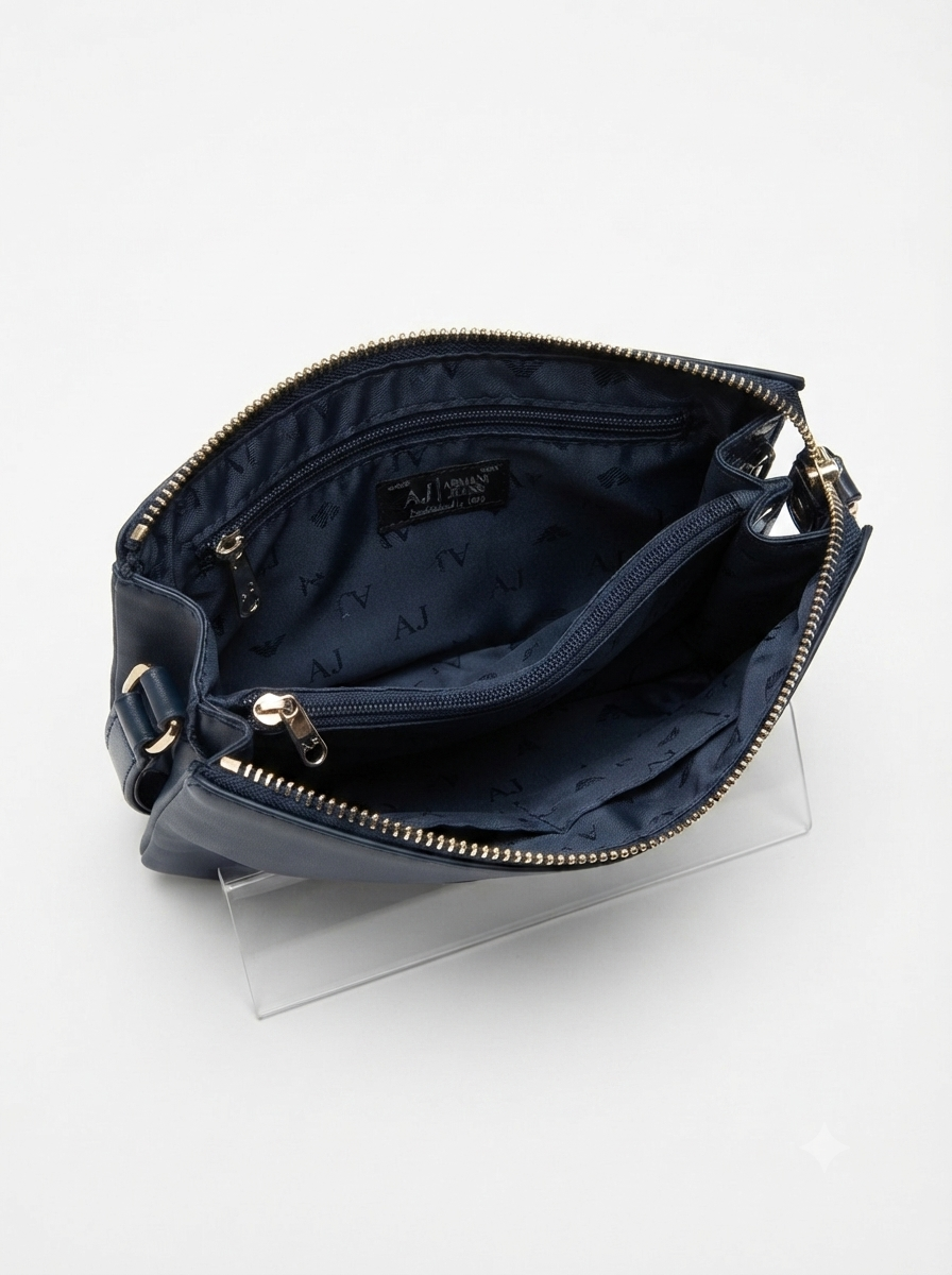 Armani Jeans lakirana torbica