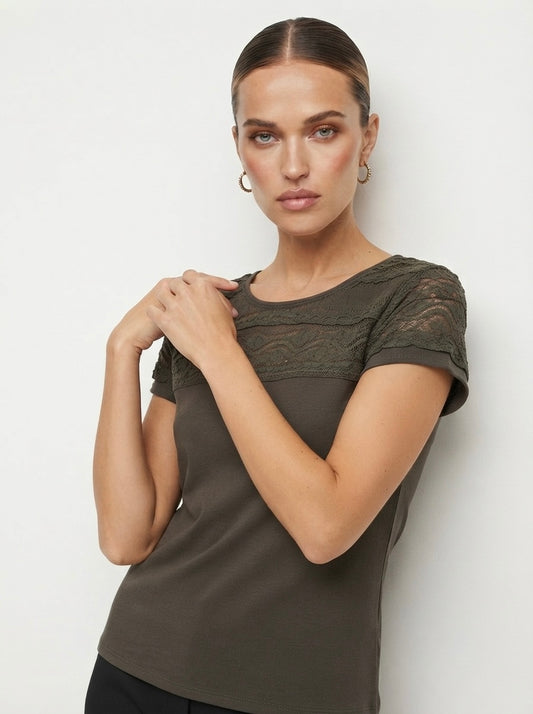 H&M majica s detaljima čipke | M