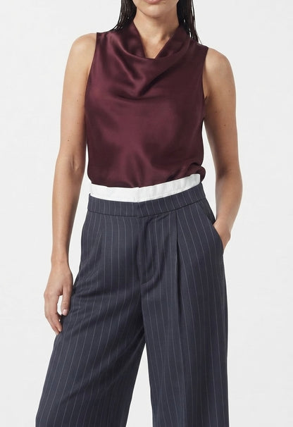 Bershka hlače pinstripe uzorak | M