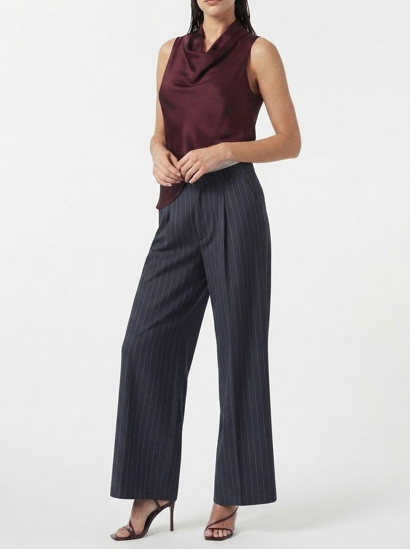 Bershka hlače pinstripe uzorak | M