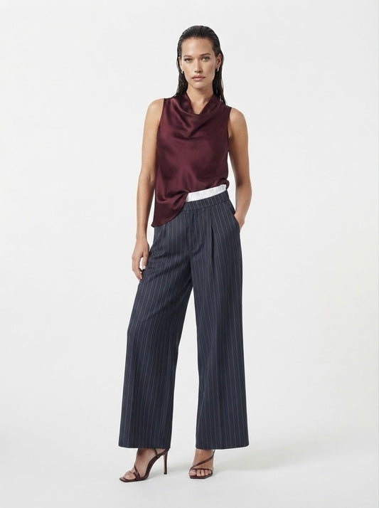 Bershka hlače pinstripe uzorak | M