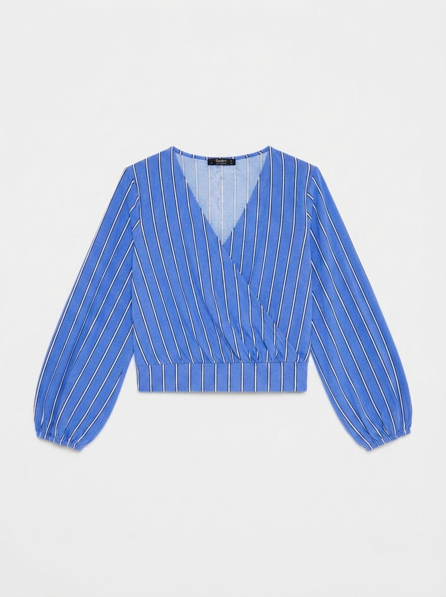 Bershka plava bluza na preklop | M