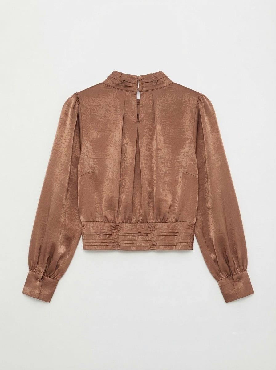 Satenska bluza s visokim ovratnikom | L