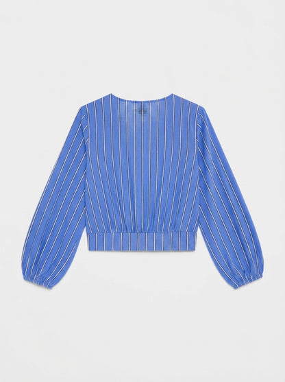 Bershka plava bluza na preklop | M