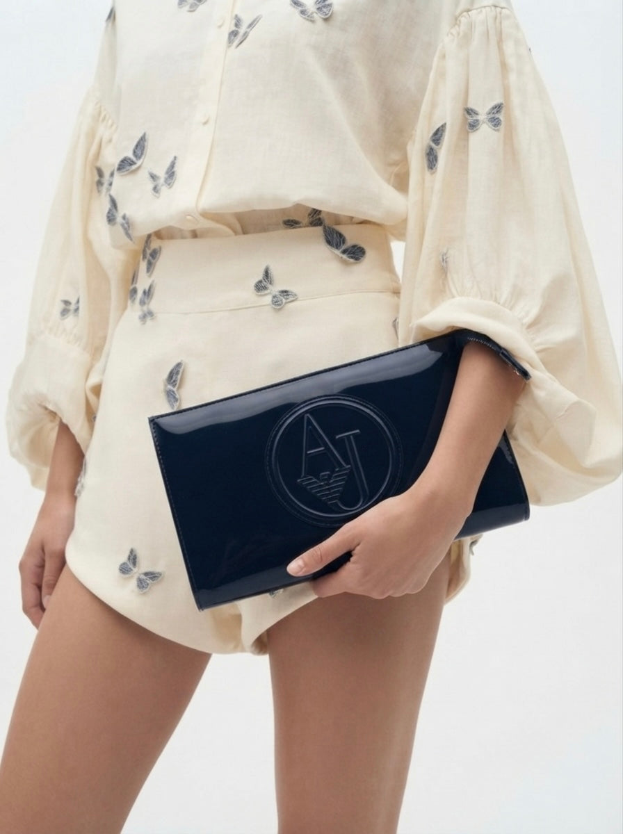 Armani Jeans lakirana torbica