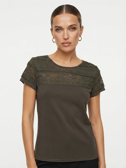 H&M majica s detaljima čipke | M