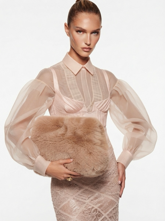 Smeđa clutch krznena torbica